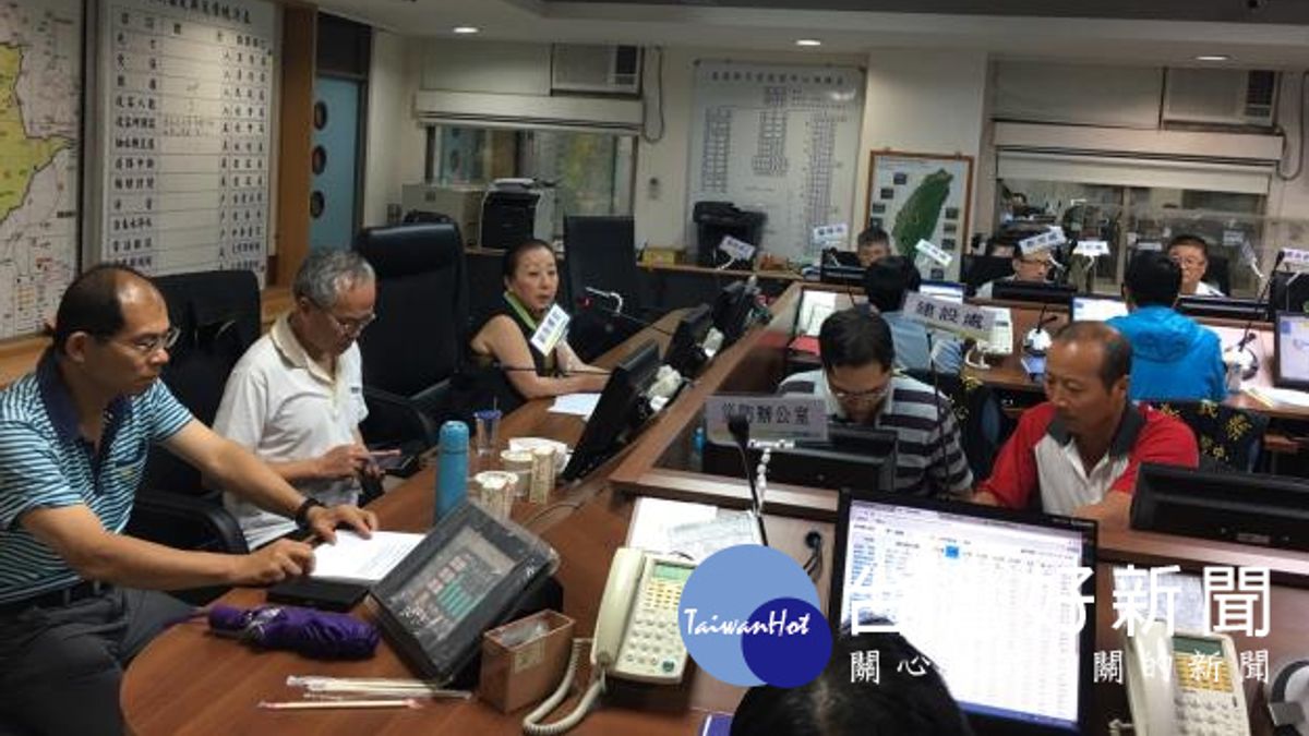 西南氣流夾帶豪雨 張花冠呼籲民眾注意自身安全 西南氣流夾帶豪雨 張花冠呼籲民眾注意自身安全