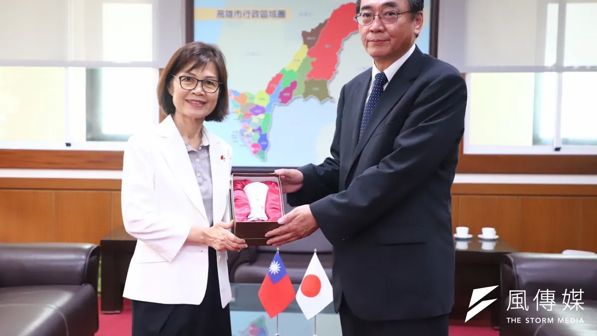 日本日台交流協會高雄事務所加藤英次所長今拜會議長曾麗燕。(圖/徐炳文)
