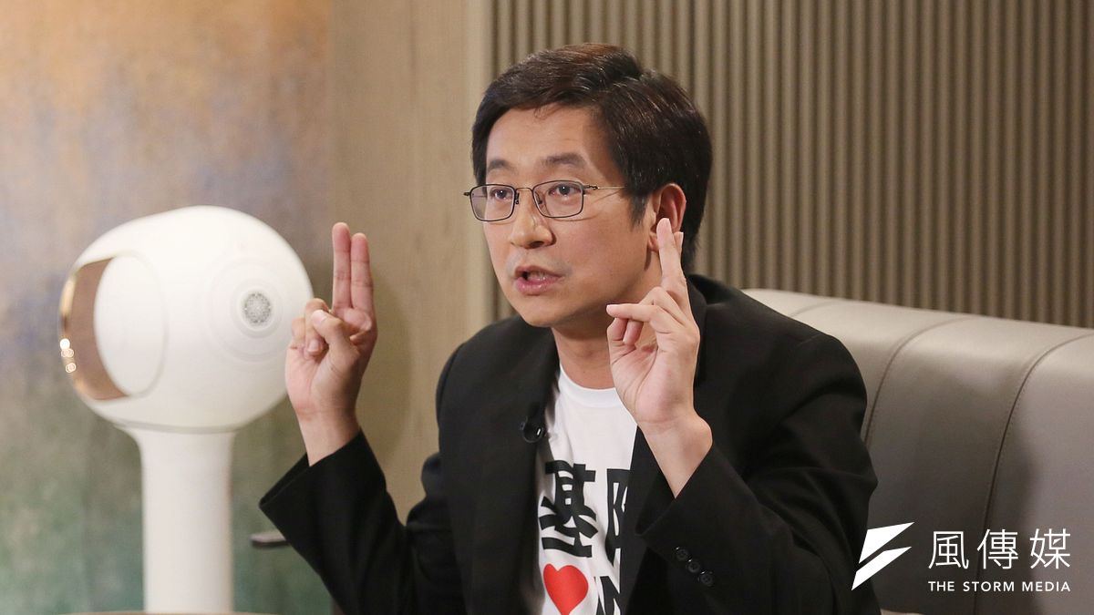 民進黨基隆市長參選人蔡適應12日出席黃暐瀚「下班瀚你聊」政論節目。(柯承惠攝) 民進黨基隆市長參選人蔡適應12日出席黃暐瀚「下班瀚你聊」政論節目。(柯承惠攝)