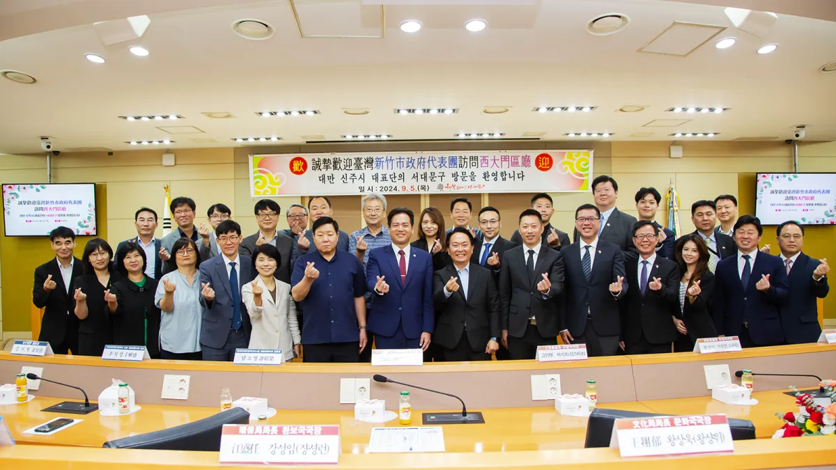 竹市代理市長邱臣遠率市府團隊拜會首爾市西大門區廳。(圖/新竹市政府提供)
