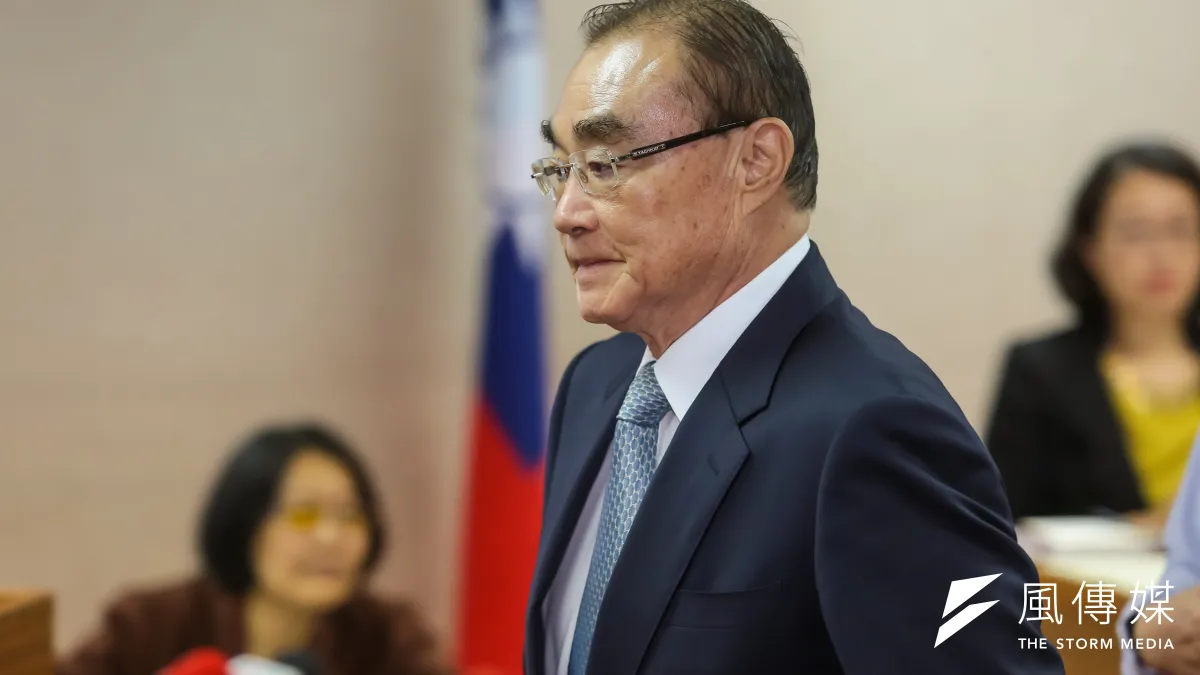 蔡政府上台後全力推動國機國造,馮世寬更多次公開宣示,空軍教練機國造政策已定、絕不外購。但據了解,馮世寬就曾向友人透露自己感受到國外軍火商「壓力」,日前更自爆,「有3家廠商找上我推銷飛機」。 (資料照,顏麟宇攝)