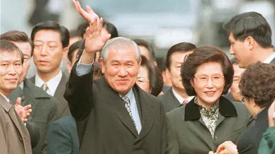 因在野陣營內鬥,盧泰愚驚險地在1987年韓國總統大選中勝出。(資料照,美聯社)