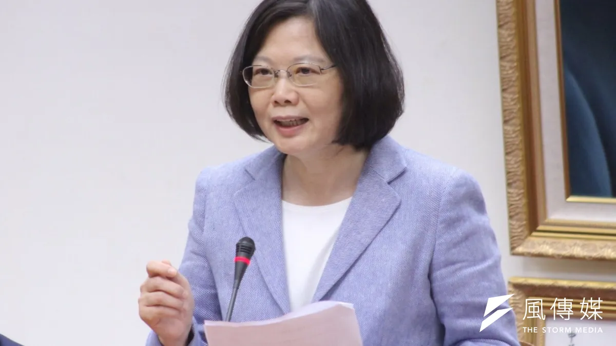 民進黨總統參選人蔡英文20日表示,將在近期公布整體住宅計畫,其中的公共住宅,將與縣市政府一起合作。(資料照,曾原信攝)