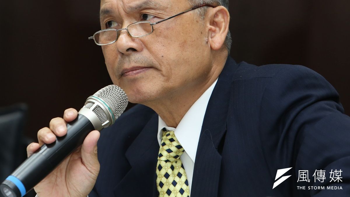 財政部長張盛和認為,房地合一草案「較奢侈稅不易誤傷無辜」,稅收將用作住宅政策及長照財源。(資料照,吳逸驊攝) 財政部長張盛和認為,房地合一草案「較奢侈稅不易誤傷無辜」,稅收將用作住宅政策及長照財源。(資料照,吳逸驊攝)