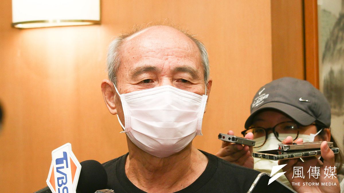 總統蔡英文日前視稱三接沒有蓋在藻礁上,三接遷離公投領銜人潘忠政(見圖)批評,蔡英文若不是睜眼說瞎話,就是昏庸無知。(資料照,蔡親傑攝) 總統蔡英文日前視稱三接沒有蓋在藻礁上,三接遷離公投領銜人潘忠政(見圖)批評,蔡英文若不是睜眼說瞎話,就是昏庸無知。(資料照,蔡親傑攝)