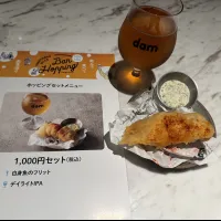 虎ノ門ヒルズで過去最大規模となる87店舗が参加するグルメ巡りイベントが開始され、各店が新たな客層開拓やリピート利用を狙い、独自の工夫を凝らした1000円の限定セットを提供している。(写真/黃信維撮影) 虎ノ門ヒルズで過去最大規模となる87店舗が参加するグルメ巡りイベントが開始され、各店が新たな客層開拓やリピート利用を狙い、独自の工夫を凝らした1000円の限定セットを提供している。(写真/黃信維撮影)