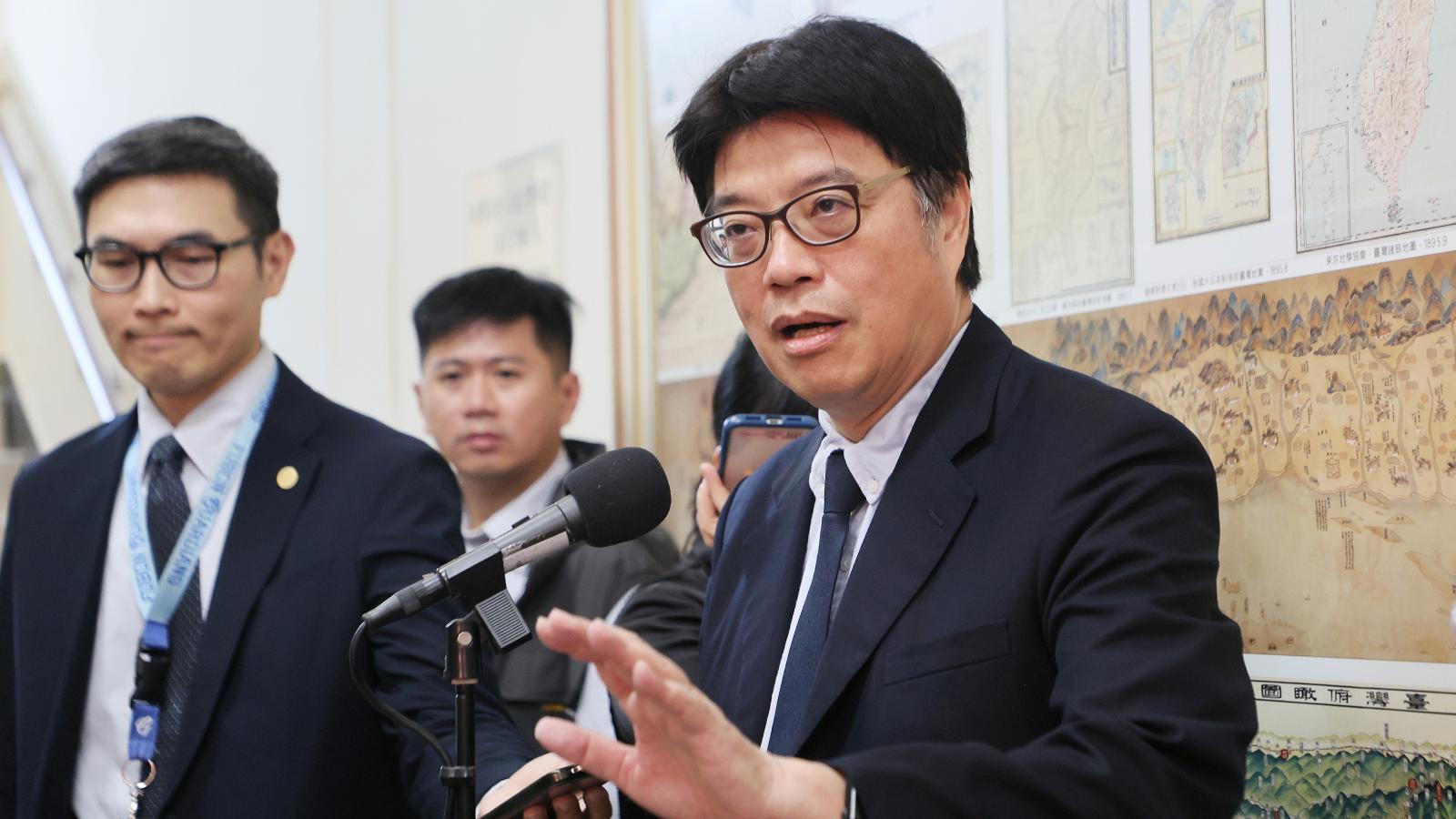 9月15日起赴中國大陸恐怕回不了台灣?北京最新出入境規定上路,邱垂正:規範模糊引起恐慌