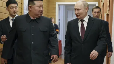 2024年6月18日,俄羅斯總統普京和北韓領導人金正恩在平壤會晤。(美聯社)