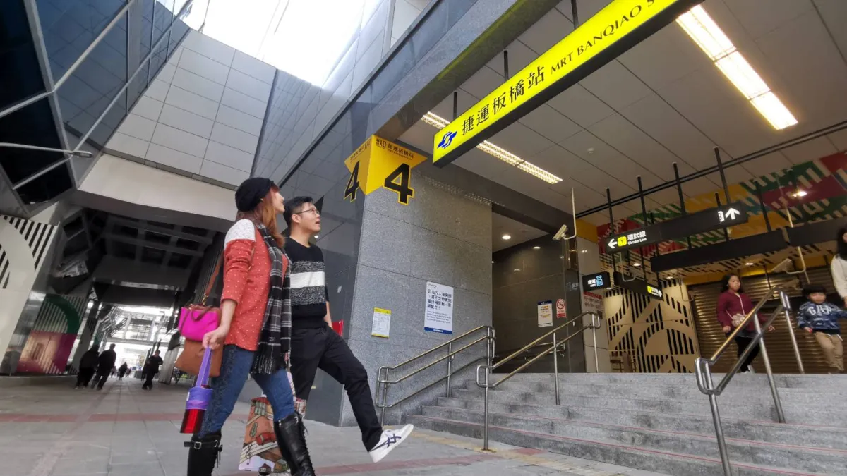民眾上傳的環保創意行動多元,像是20天搭乘20次大眾運輸工具,真正做到「化口號為行動」!(圖/新北市環保局提供)