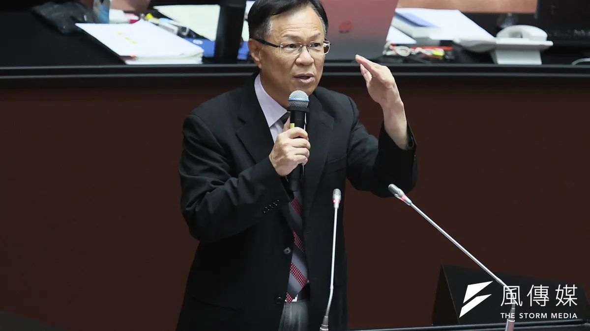 民眾黨立委張啓楷(見圖)質詢行政院長卓榮泰,批評行政院根本成了「太上行政院」。(資料照,柯承惠攝)
