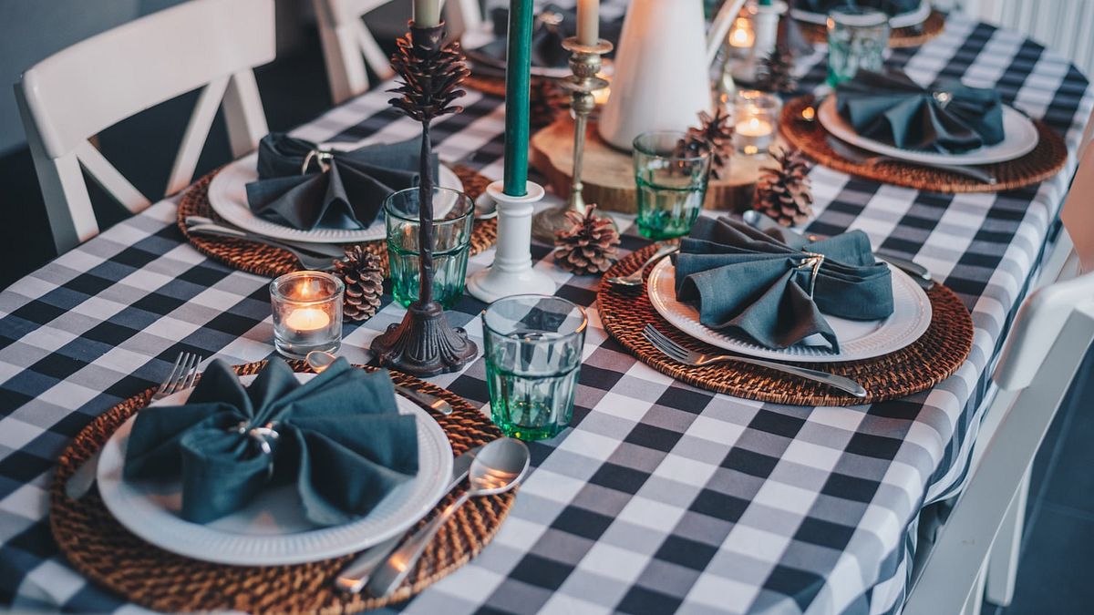 看好年菜市場 業者力攻圍爐商機上看60億(圖/unsplash) 看好年菜市場 業者力攻圍爐商機上看60億(圖/unsplash)