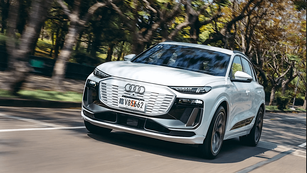 試過全新Q6 e-tron會愛上它!Audi電動車科技大進化,質感與續航力全面升級! 試過全新Q6 e-tron會愛上它!Audi電動車科技大進化,質感與續航力全面升級!