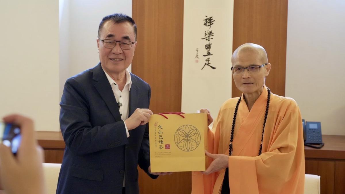 出席法鼓山浴佛祈福 李四川談災後重建:橋能修復,但人心更需要被接住