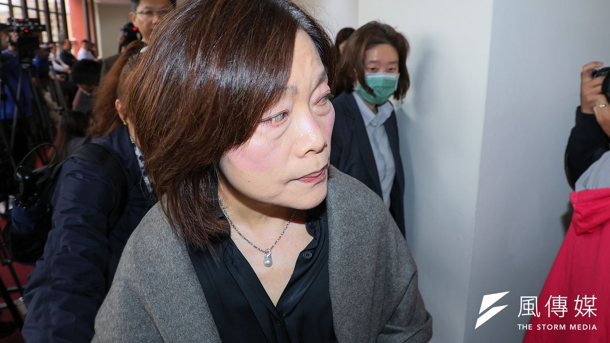 勞動部長何佩珊20日出席衛環委員會,回應勞動部北分署署長涉嫌霸凌職員案件。(顏麟宇攝) 勞動部長何佩珊20日出席衛環委員會,回應勞動部北分署署長涉嫌霸凌職員案件。(顏麟宇攝)