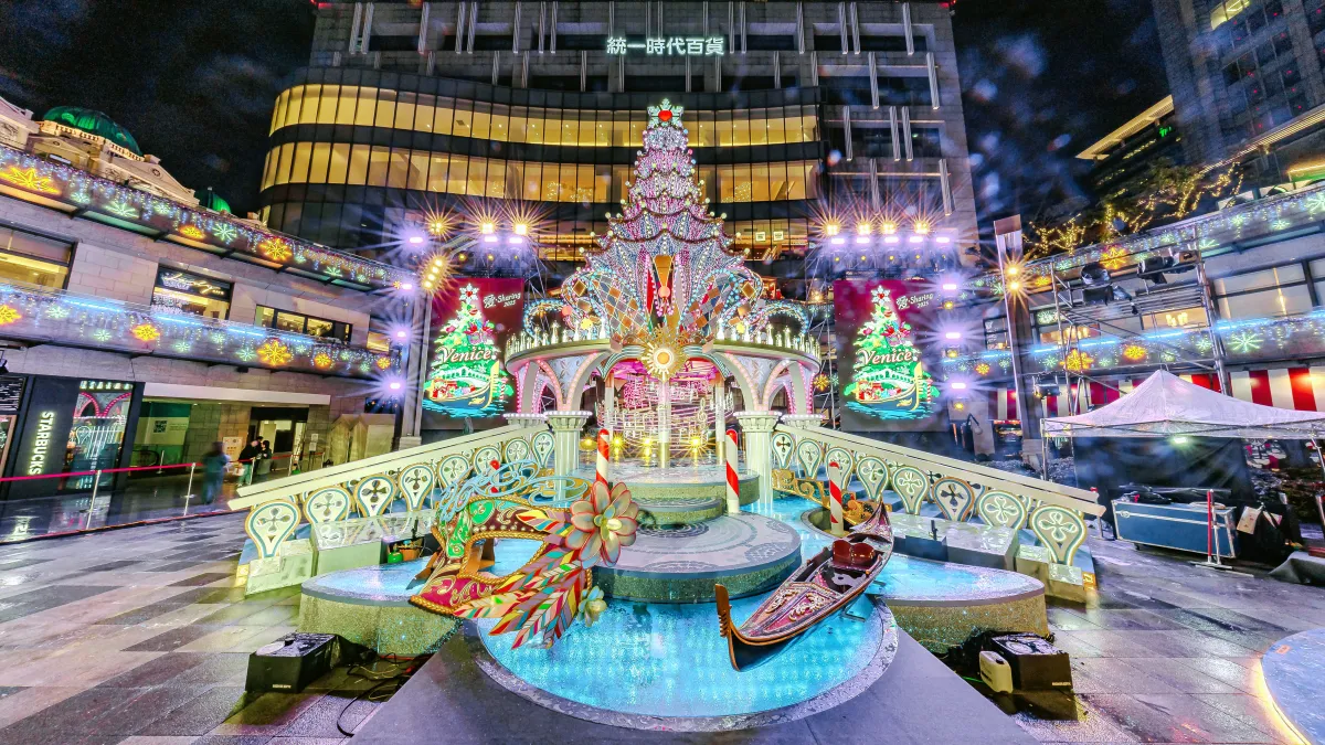 統一企業集團年度盛事「愛.Sharing」今年以「威尼斯」為主題城市,即日起於Dream Plaza、台北統一時代百貨、高雄夢時代及統一集團各通路呈現浪漫水都的獨特魅力。(統一集團提供)
