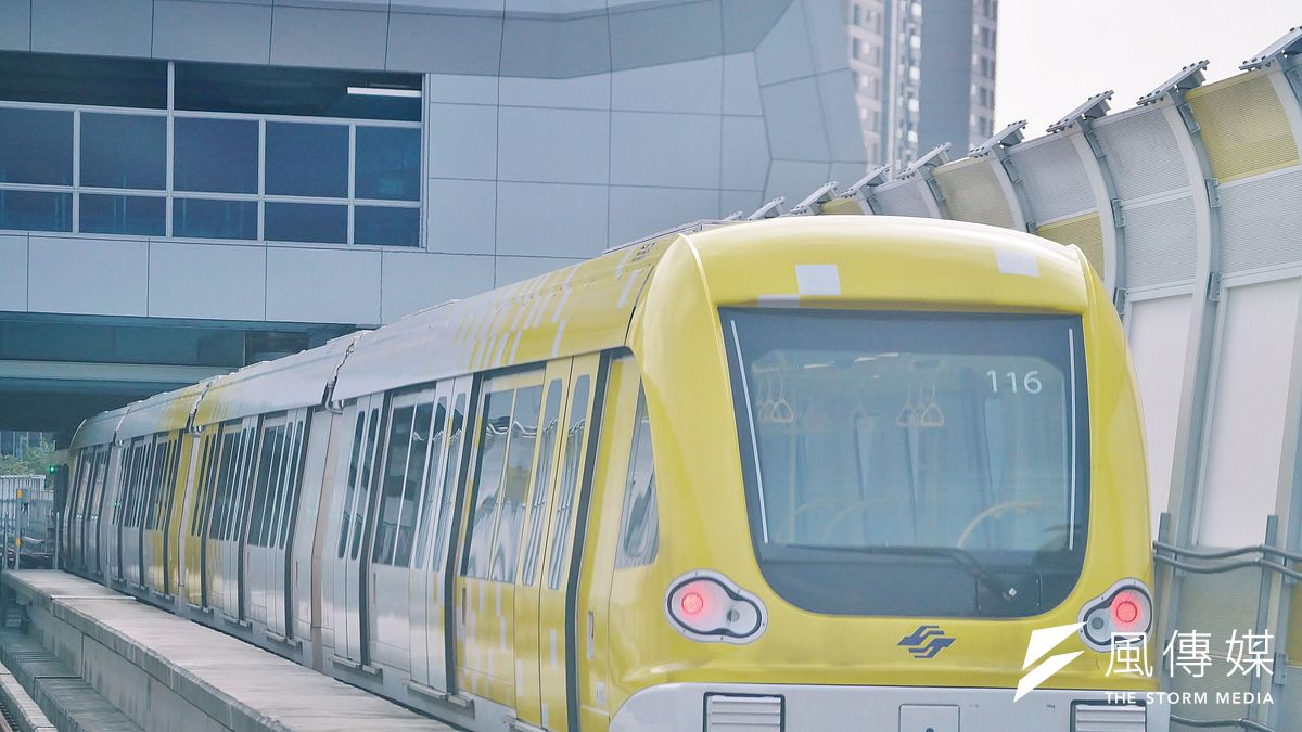 新北市長侯友宜16日視察捷運環狀線,圖為環狀線列車。(盧逸峰攝) 新北市長侯友宜16日視察捷運環狀線,圖為環狀線列車。(盧逸峰攝)