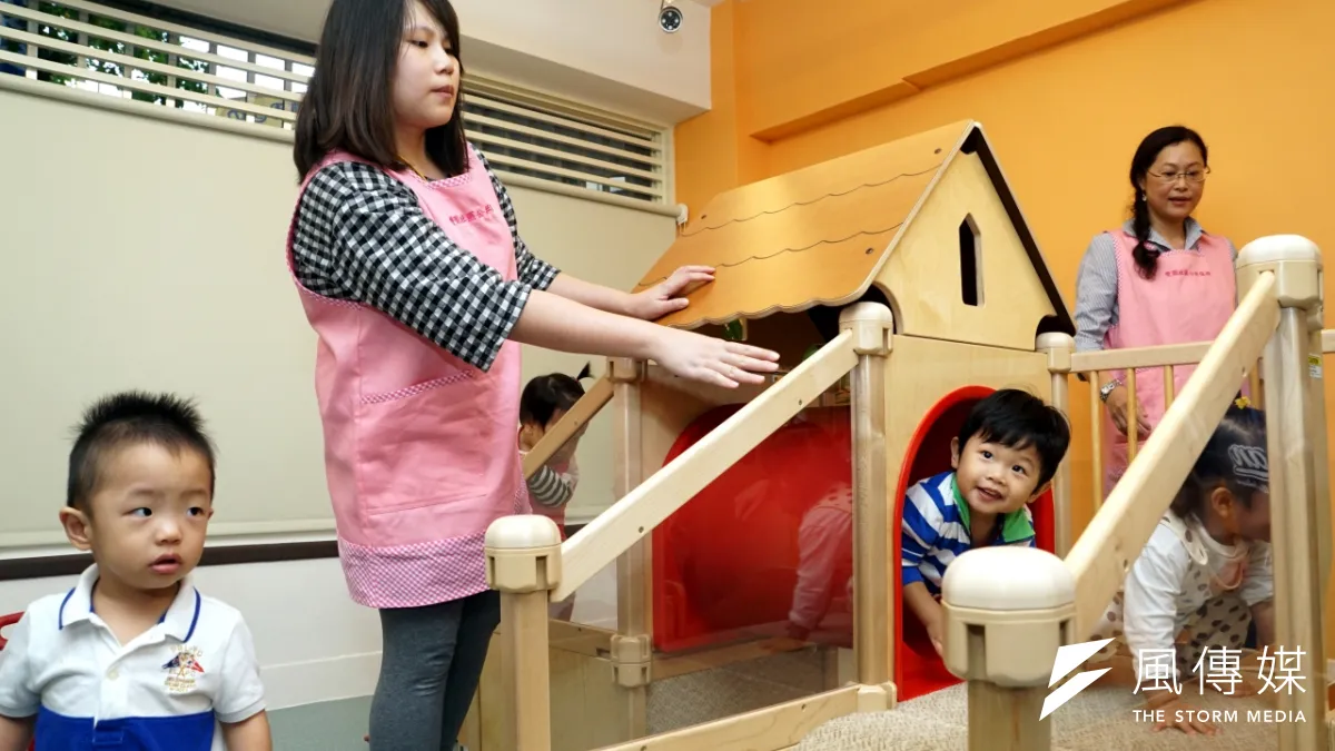 台北市政府提高幼兒托育補助,每月再加碼補助3000元,合計每月最高有8500元的補助。(資料照,蘇仲泓攝)