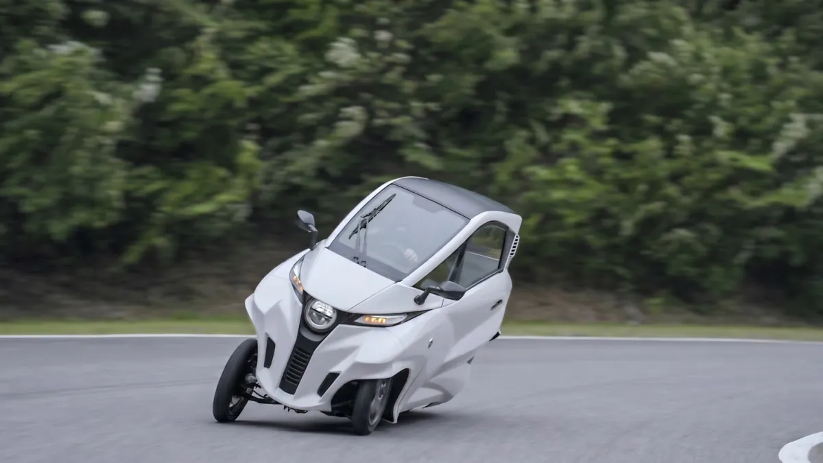 Lean3是專為都市移動打造的微型電動車(EV),約為一般汽車的3分之1大小。(Lean Mobility提供)