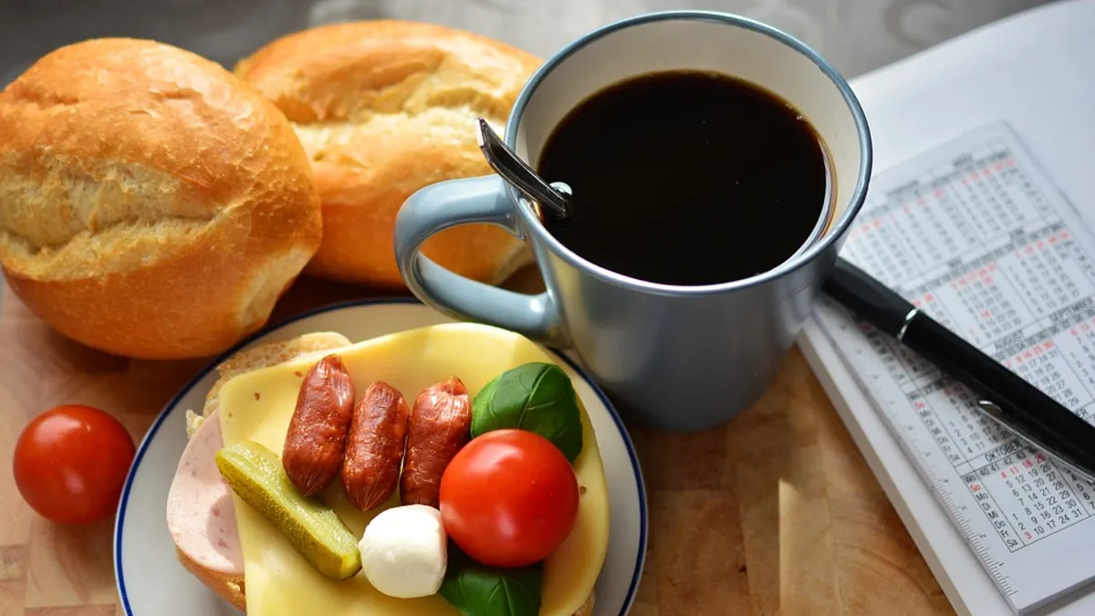 早餐決定了一整天的元氣,可不能幾片吐司隨便解決!(圖/Pixabay)