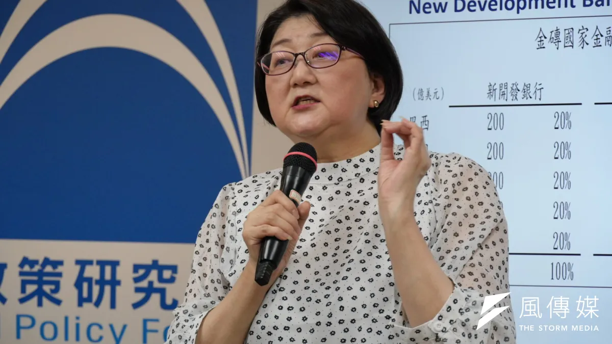 婦聯會主委、前立委雷倩8日晚間在台北清華論壇發表演講,悲觀地表示賴政府引入敵我矛盾的戰爭邏輯,台灣不是簡單的惡化,而是極端的惡化。(張鈞凱攝)