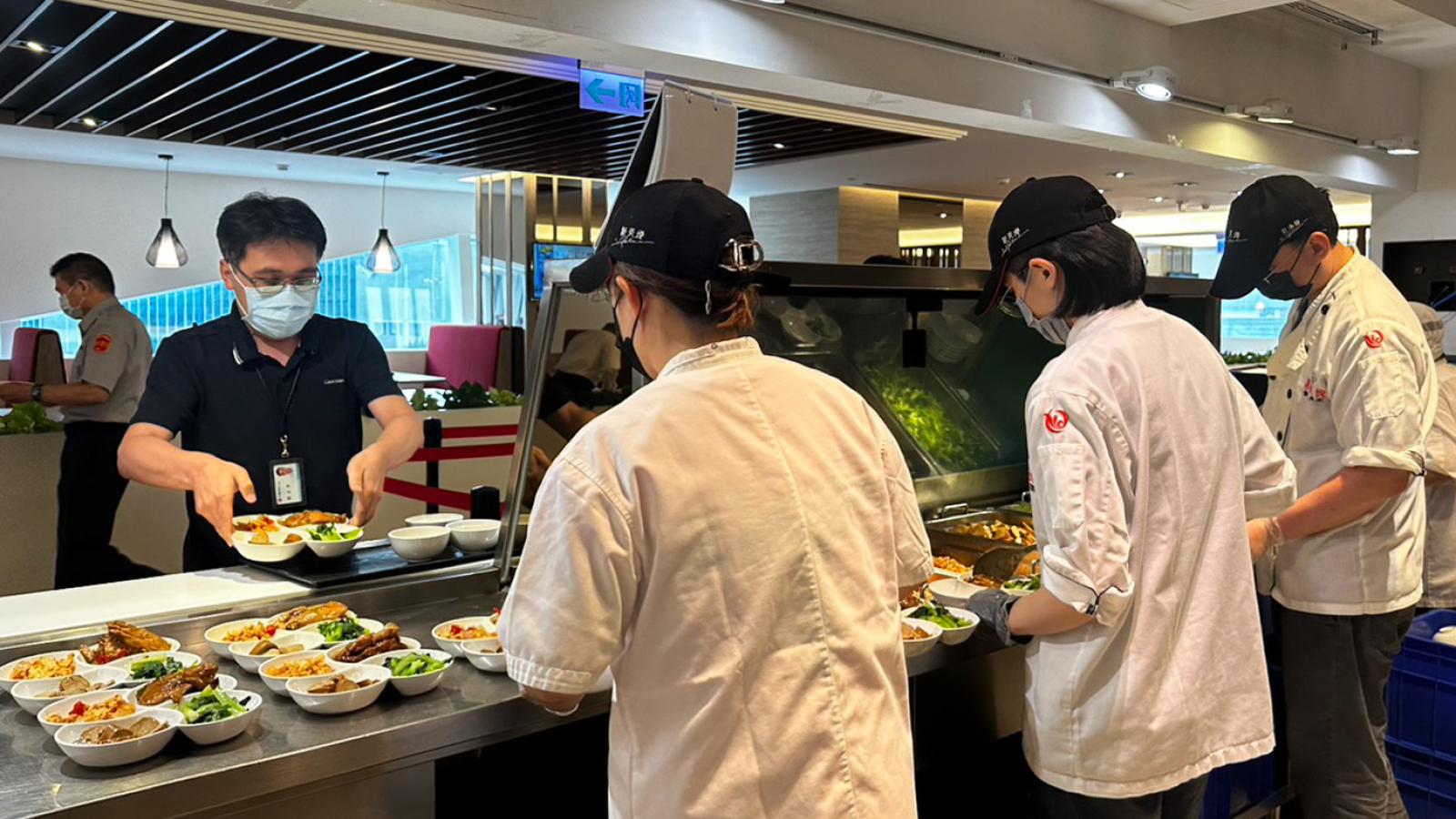 重視食安管理 兼顧健康美味 打造最佳員工福利
中國信託三度獲臺北市衛生局餐飲衛生管理分級「優等」肯定