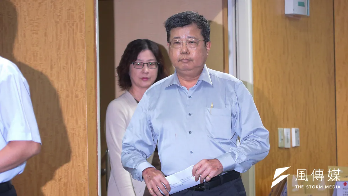 經濟部國營會今(12)日公布815大停電懲處,中油總經理劉晟熙因行政管理疏失,記過2次處分。(顏麟宇攝) 經濟部國營會今(12)日公布815大停電懲處,中油總經理劉晟熙因行政管理疏失,記過2次處分。(顏麟宇攝)