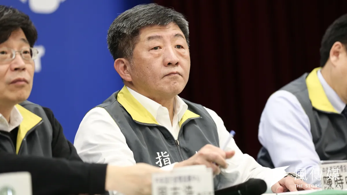 中央流行疫情指揮中心指揮官陳時中(見圖)表示,新冠肺炎死亡首例的感染源疑似是一名浙江返台的台商。(資料照,簡必丞攝)