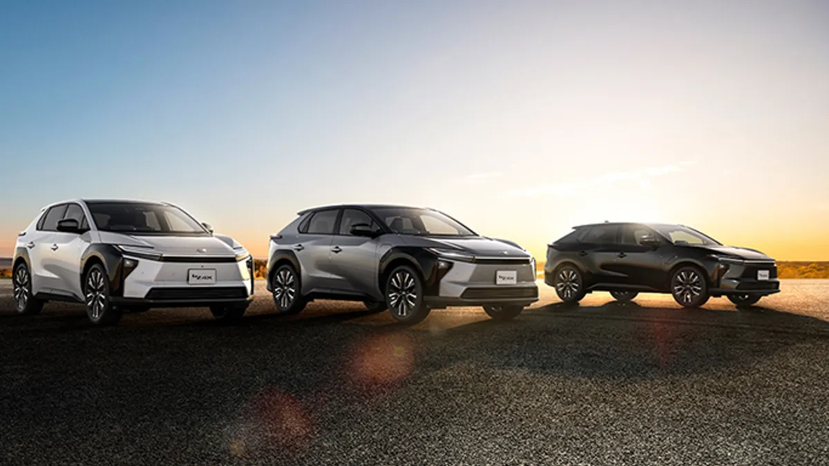 ▲日規 Toyota bZ4X 小改款,不僅更便宜划算,續航力更是有感提升。 ▲日規 Toyota bZ4X 小改款,不僅更便宜划算,續航力更是有感提升。