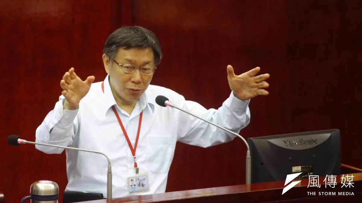 台北市長柯文哲到市議會備詢。(蔡耀徵攝)