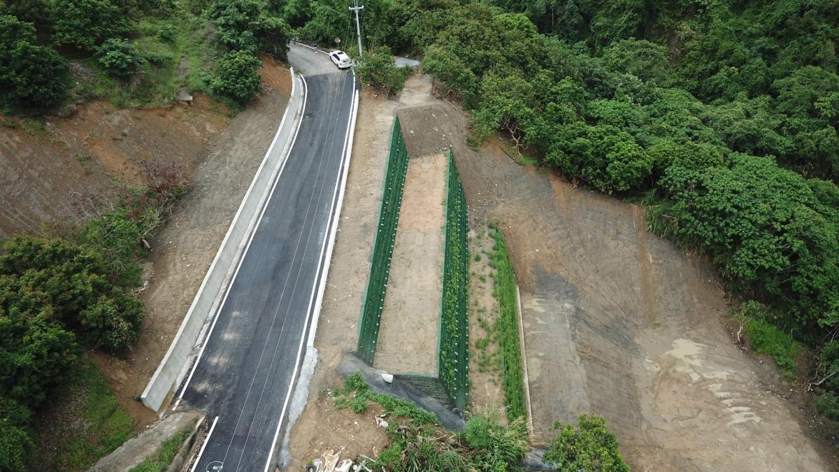 強化邊坡穩定守護農民通行安全 霧峰暗坑巷道路復建工程如期完工