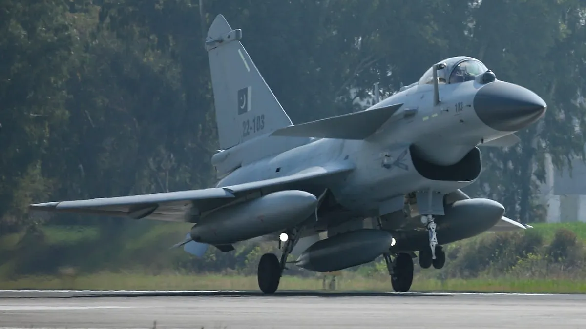 パキスタン現役の中国製殲-10C戦闘機。(パキスタン空軍より) パキスタン現役の中国製殲-10C戦闘機。(パキスタン空軍より)