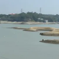 近日台灣降雨多,總計從24日以來,全台進帳3.7億噸,平均蓄水率達到9成。圖為烏山頭水庫。(資料照,中央社) 近日台灣降雨多,總計從24日以來,全台進帳3.7億噸,平均蓄水率達到9成。圖為烏山頭水庫。(資料照,中央社)