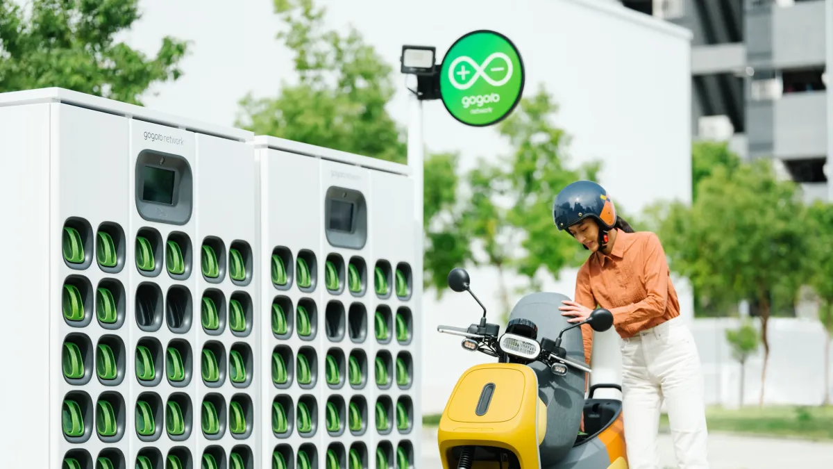 Gogoro近日公布2025年第3季財報表現亮眼,前3季累計營運現金流達2,570萬美元,幾乎是去年同期的2倍。(Gogoro提供)