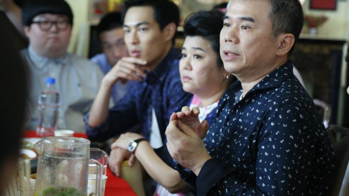 導演陳玉勳(右)5日發表聲明表示:「我從來就沒有台獨的理念,也不支持台獨。」(取自總舖師 Zone Pro Site臉書) 導演陳玉勳(右)5日發表聲明表示:「我從來就沒有台獨的理念,也不支持台獨。」(取自總舖師 Zone Pro Site臉書)