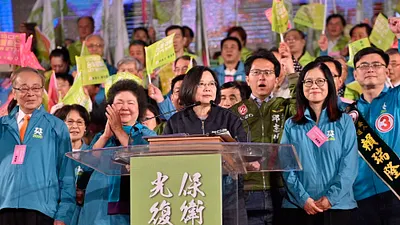 蔡英文總統高票連任,不能忘記拚經濟的重責大任。(蔡英文高雄競選總部提供)