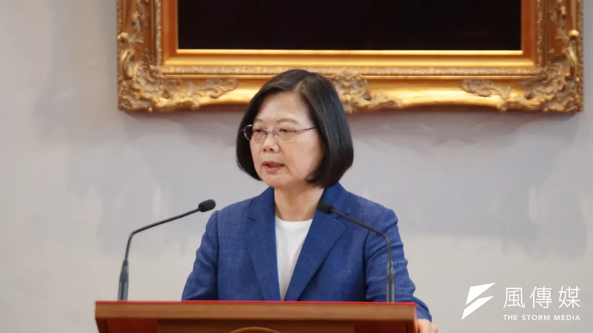國民黨總統參選人韓國瑜被爆曾在無業時,於北市購買一戶7200萬元的豪宅,庶民形象破滅。總統蔡英文(見圖)8日表示,韓國瑜對於外界質疑必須要說清楚。(資料照,盧逸峰攝)
