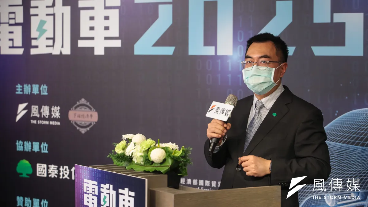 國泰投信總經理張雍川16日出席風傳媒舉辦「電動車2025」線上論壇。(顏麟宇攝)