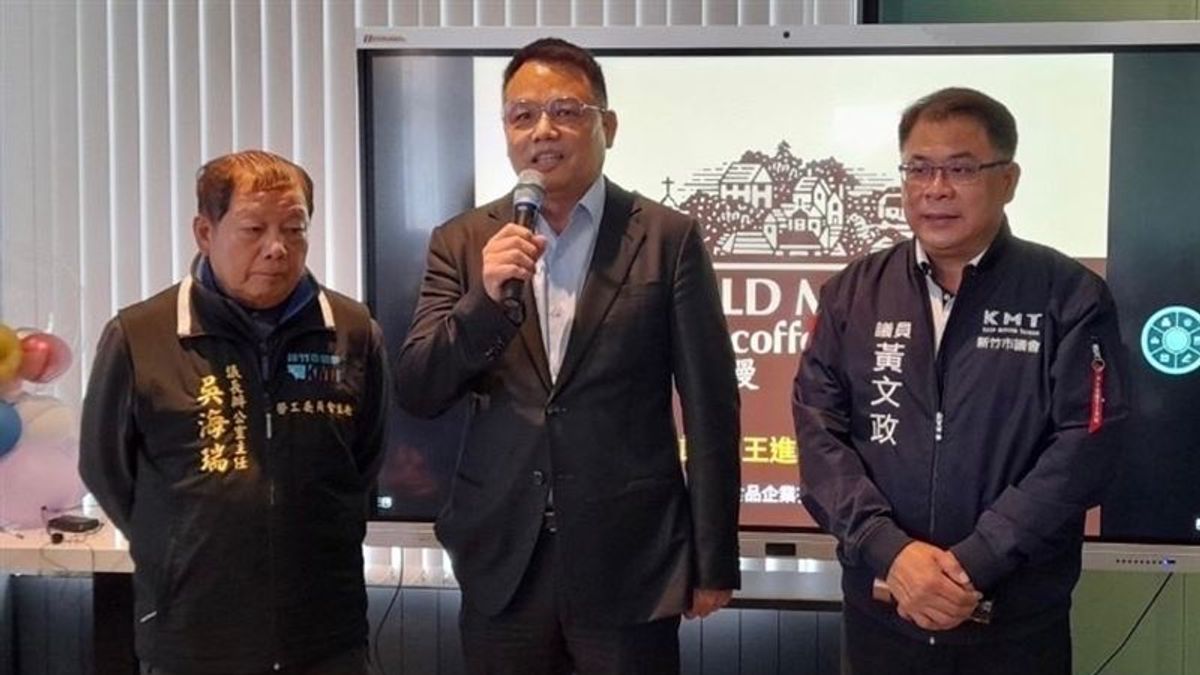 國民黨中央預估22日提名新竹市議員林耕仁(中)參選新竹市長。(資料照,取自林耕仁臉書) 國民黨中央預估22日提名新竹市議員林耕仁(中)參選新竹市長。(資料照,取自林耕仁臉書)