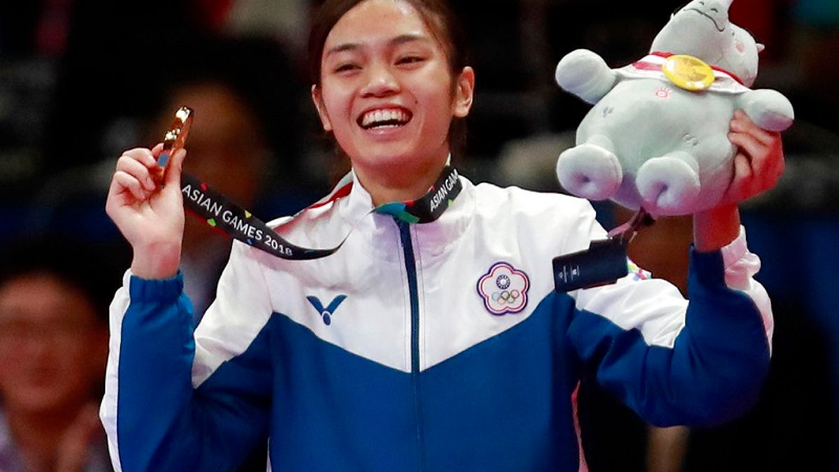 蘇柏亞在亞運跆拳道女子53公斤級決賽中,以29比10擊敗南韓選手河敏娜拿下金牌,這是中華隊第3金。(美聯社) 蘇柏亞在亞運跆拳道女子53公斤級決賽中,以29比10擊敗南韓選手河敏娜拿下金牌,這是中華隊第3金。(美聯社)