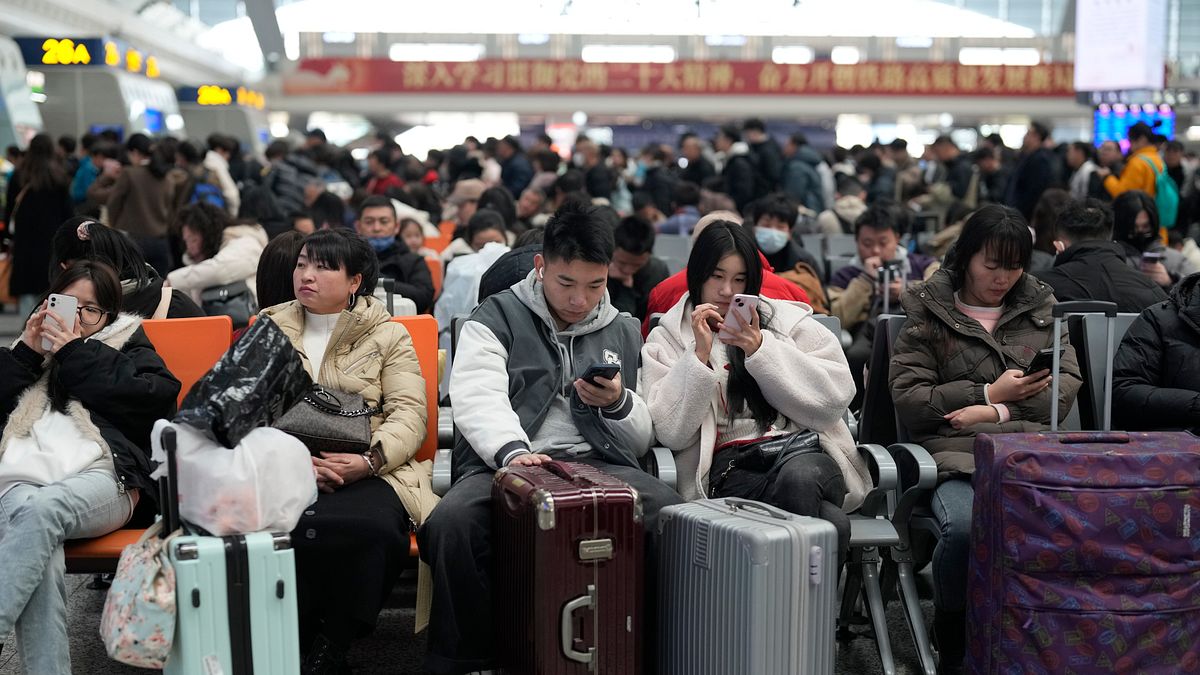 筆者認為,將十四億人視為共犯,是對個體主體性的抹殺,也是道德審判的濫權。並批判這種以正義之名實施的認知暴力,主張批判應保有對複雜現實的敬畏與共情,避免陷入道德極權與文化虛無的陷阱。(美聯社) 筆者認為,將十四億人視為共犯,是對個體主體性的抹殺,也是道德審判的濫權。並批判這種以正義之名實施的認知暴力,主張批判應保有對複雜現實的敬畏與共情,避免陷入道德極權與文化虛無的陷阱。(美聯社)