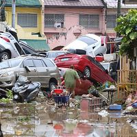 台風25号「カルマエギ」がフィリピンのセブを襲撃、豪雨と洪水で現地の街並みが荒廃。(写真/AP通信提供) 台風25号「カルマエギ」がフィリピンのセブを襲撃、豪雨と洪水で現地の街並みが荒廃。(写真/AP通信提供)