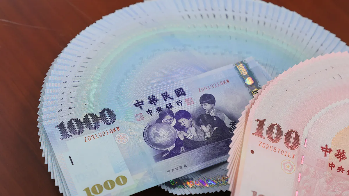 全民普發1萬元現金首波本周陸續入帳。(資料照,顏麟宇攝) 全民普發1萬元現金首波本周陸續入帳。(資料照,顏麟宇攝)