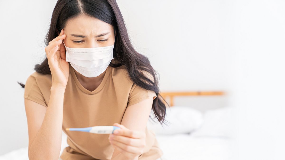 夏天感冒也會喉嚨痛,如何與新冠區分?(示意圖/取自xFrame) 夏天感冒也會喉嚨痛,如何與新冠區分?(示意圖/取自xFrame)