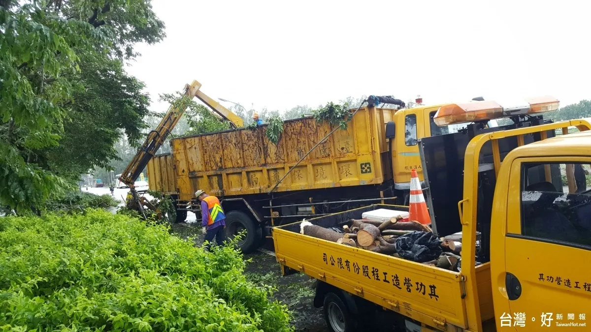 9月雙颱毀南市 路樹倒塌超過上萬棵