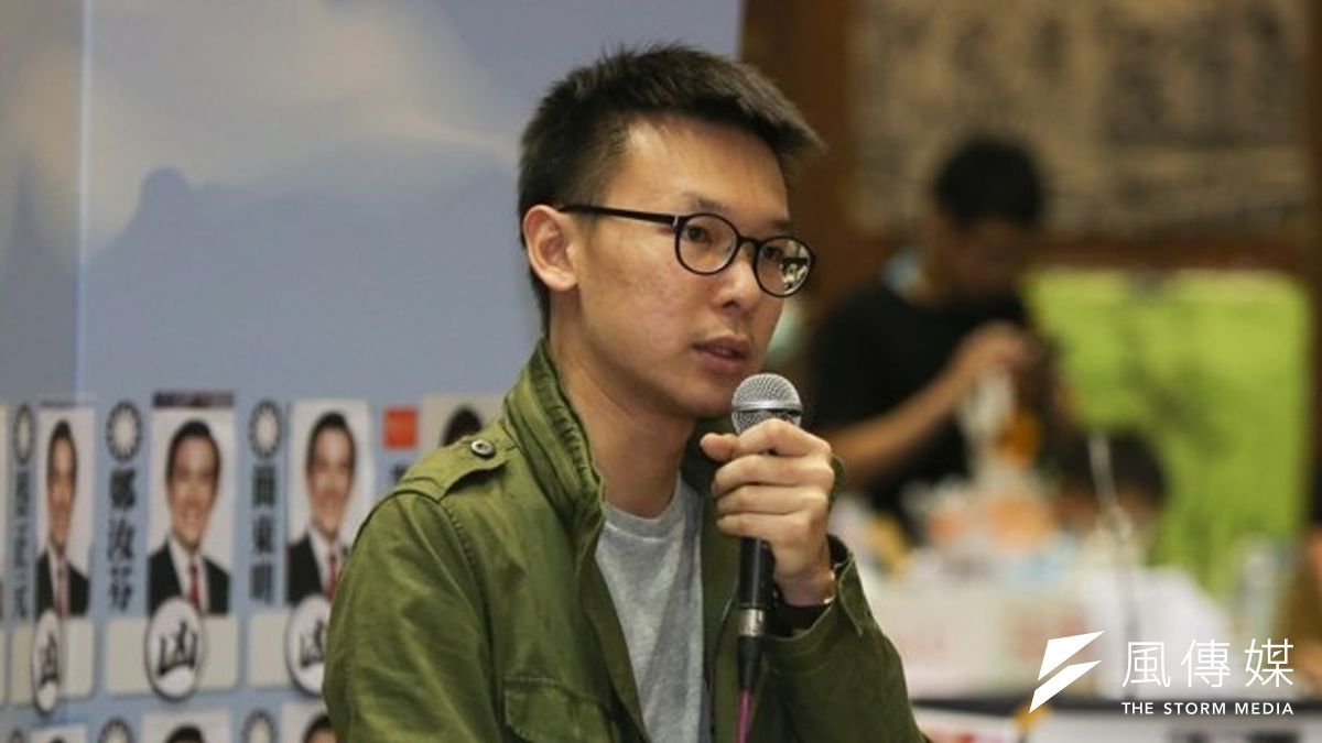 學運總指揮林飛帆3日表示,這些都是很重要的意見,是下一階段運動必須去反省的地方。(余志偉攝) 學運總指揮林飛帆3日表示,這些都是很重要的意見,是下一階段運動必須去反省的地方。(余志偉攝)