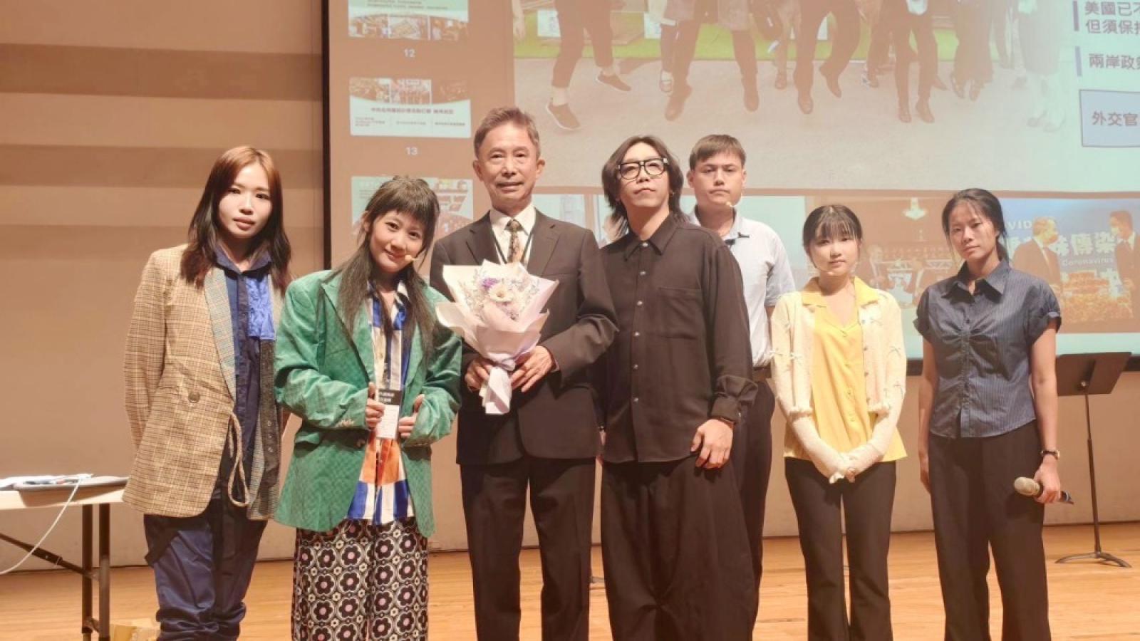 外交人生走進劇場!台北國際劇團《外交官的故事》亮相誠品 從十五語言組與國考青春看見台灣連結世界