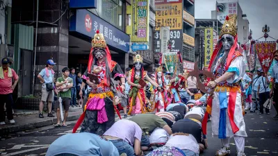 地藏庵雖非位於新莊廟街,日治時期因仕紳辜顯榮資金挹注及地方仕紳投入廟務運作。(圖/新北市文化局提供)