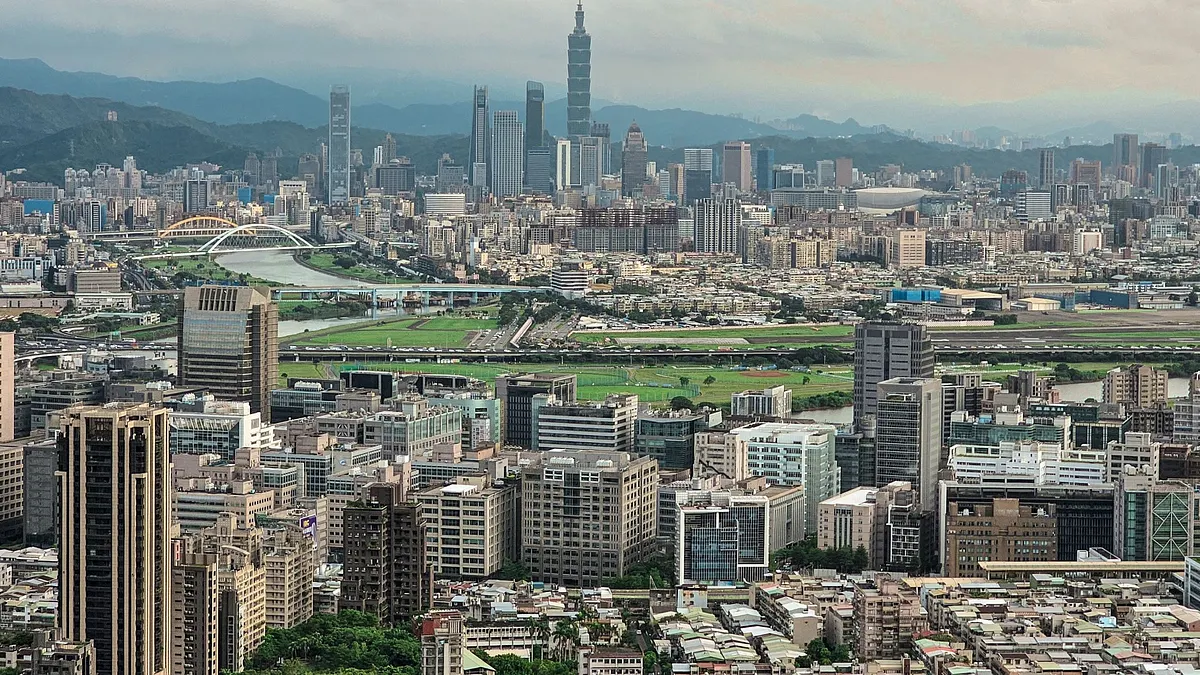 台灣勵志協會(TIA)發布最新「台灣情勢調查」,有過半民眾認為台灣整體經濟情況不佳。(資料照,洪煜勛攝) 台灣勵志協會(TIA)發布最新「台灣情勢調查」,有過半民眾認為台灣整體經濟情況不佳。(資料照,洪煜勛攝)