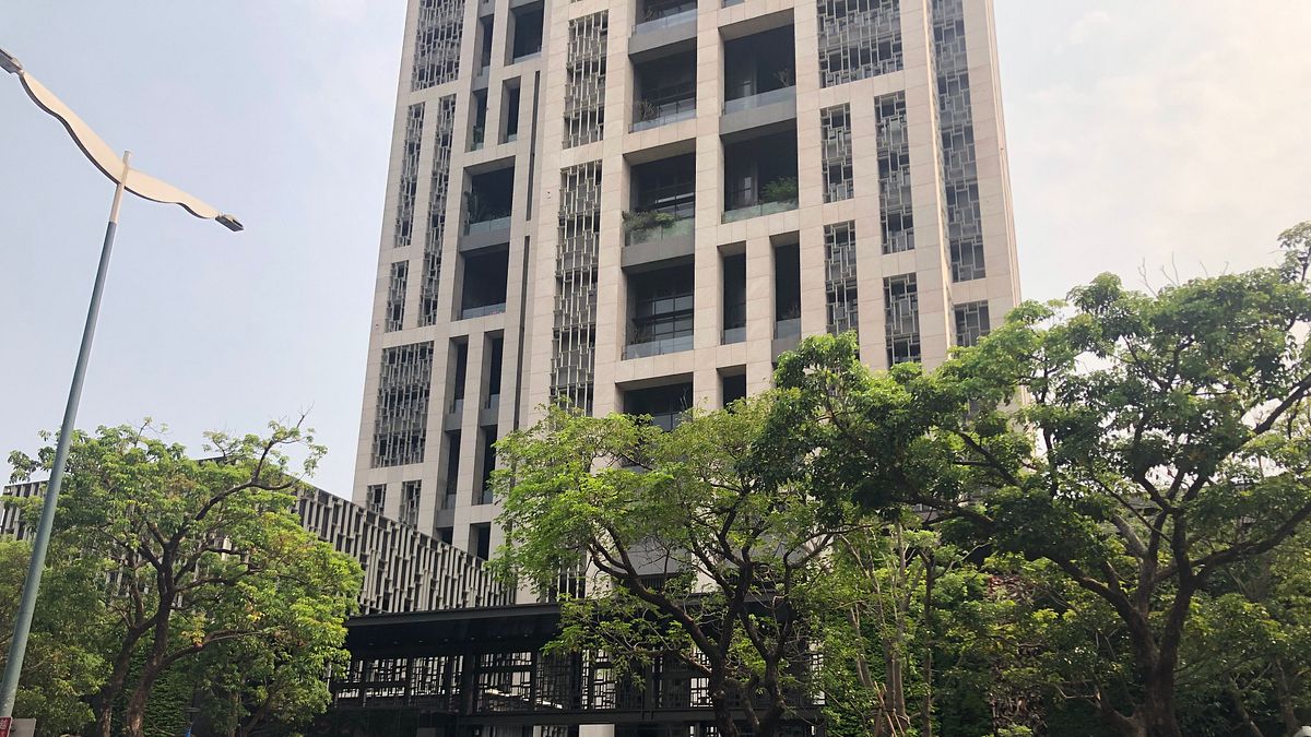 「華固天鑄」33樓最新成交每坪158萬元。(圖/台灣房屋集團趨勢中心) 「華固天鑄」33樓最新成交每坪158萬元。(圖/台灣房屋集團趨勢中心)