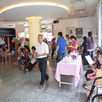 溫馨五月天感恩母親節回饋活動 中華電信人潮湧至 溫馨五月天感恩母親節回饋活動 中華電信人潮湧至